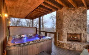 New Listing! Blue Ridge Rustic Luxury- Mountain Views, Fireplaces, Hot Tub, Game Room